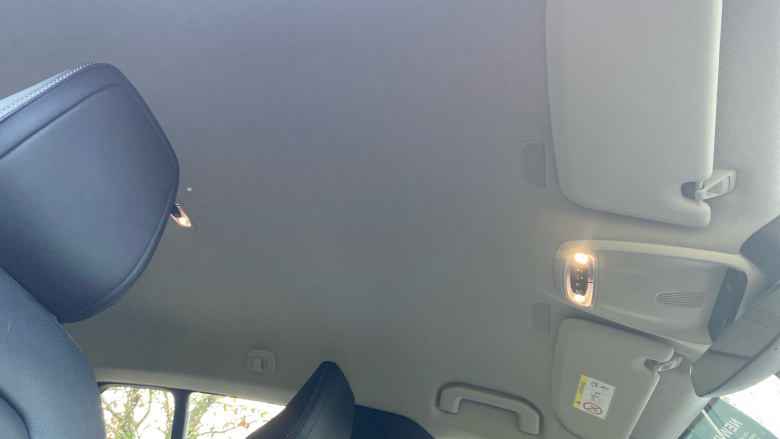 Volvo Xc40 2.0 B4P Inscription 5dr AWD Auto Petrol Estate